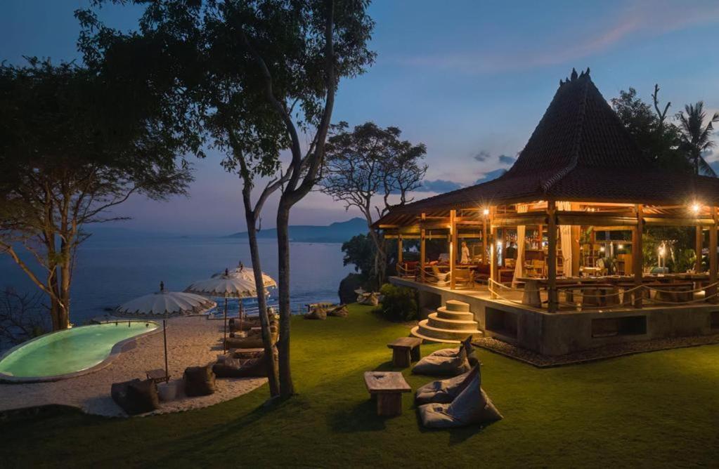 Bali Cliff Glamping Seraya Exterior foto